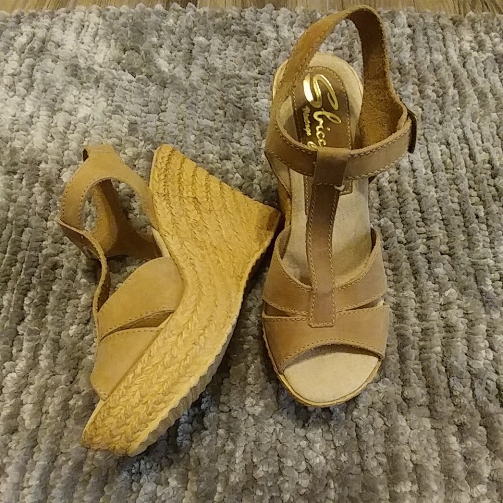 Sbicca Neutral Super Soft Wedge - Picture 1 of 5